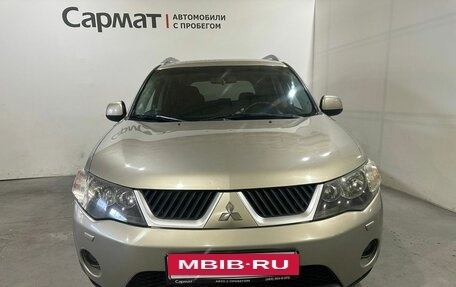 Mitsubishi Outlander III рестайлинг 3, 2007 год, 1 350 000 рублей, 2 фотография