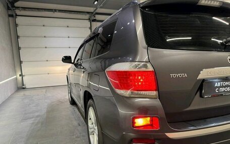 Toyota Highlander III, 2011 год, 2 229 000 рублей, 9 фотография