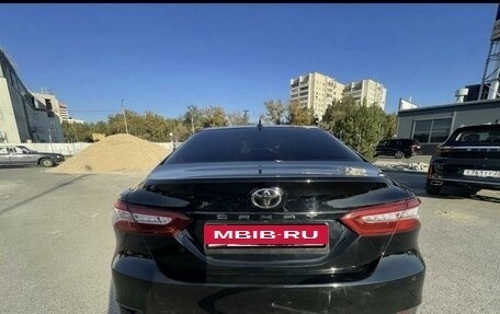 Toyota Camry, 2019 год, 3 150 000 рублей, 2 фотография