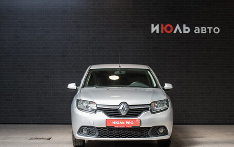 Renault Sandero II рестайлинг, 2014 год, 725 000 рублей, 2 фотография