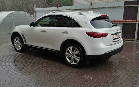 Infiniti FX II, 2011 год, 2 350 000 рублей, 4 фотография