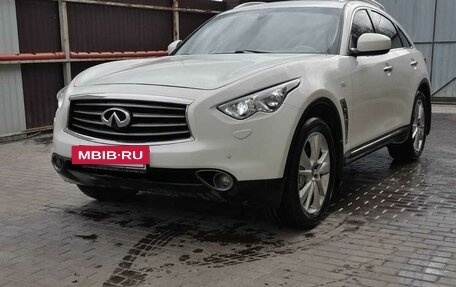 Infiniti FX II, 2011 год, 2 350 000 рублей, 2 фотография