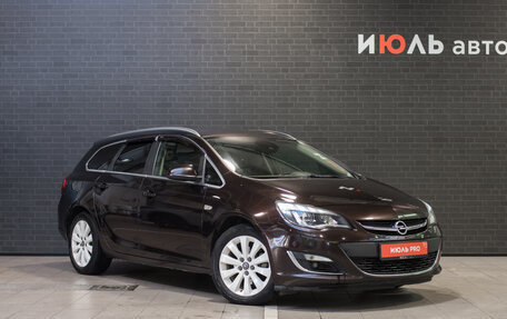 Opel Astra J, 2014 год, 1 299 000 рублей, 3 фотография