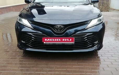 Toyota Camry, 2018 год, 3 300 000 рублей, 3 фотография