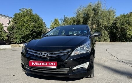 Hyundai Solaris II рестайлинг, 2016 год, 1 350 000 рублей, 2 фотография