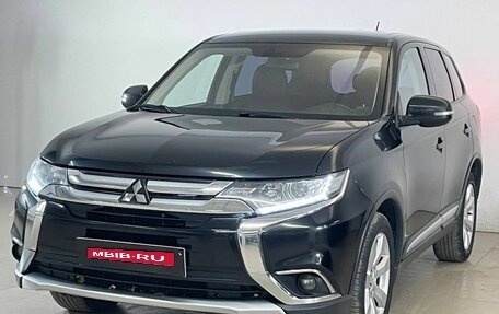 Mitsubishi Outlander III рестайлинг 3, 2016 год, 2 045 000 рублей, 3 фотография