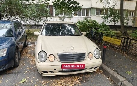 Mercedes-Benz E-Класс, 2001 год, 250 000 рублей, 2 фотография