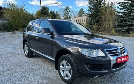 Volkswagen Touareg III, 2007 год, 1 460 000 рублей, 1 фотография