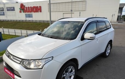 Mitsubishi Outlander III рестайлинг 3, 2014 год, 1 710 000 рублей, 1 фотография