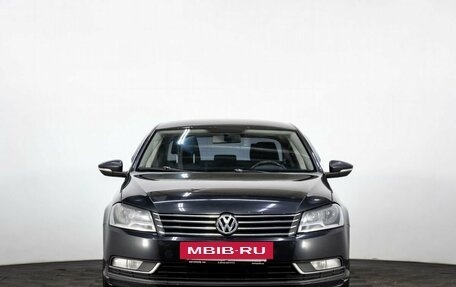 Volkswagen Passat B7, 2011 год, 1 090 000 рублей, 2 фотография