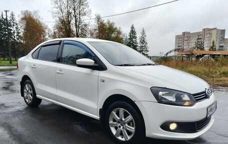 Volkswagen Polo VI (EU Market), 2013 год, 999 999 рублей, 2 фотография