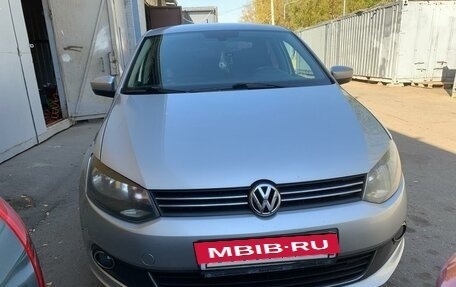 Volkswagen Polo VI (EU Market), 2014 год, 920 000 рублей, 2 фотография