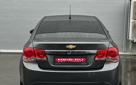 Chevrolet Cruze II, 2010 год, 830 000 рублей, 4 фотография