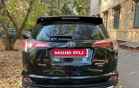 Toyota RAV4, 2017 год, 2 200 000 рублей, 5 фотография