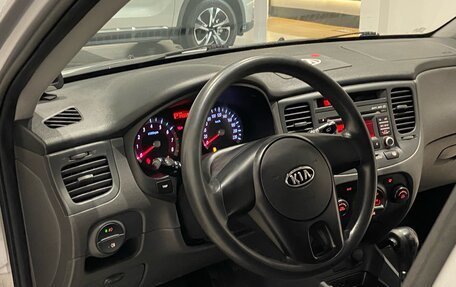 KIA Rio II, 2011 год, 825 000 рублей, 17 фотография