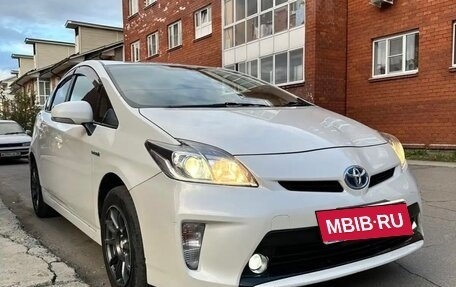 Toyota Prius, 2014 год, 1 295 000 рублей, 1 фотография