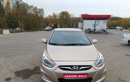 Hyundai Solaris II рестайлинг, 2014 год, 1 100 000 рублей, 1 фотография