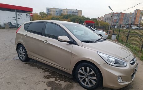 Hyundai Solaris II рестайлинг, 2014 год, 1 100 000 рублей, 11 фотография