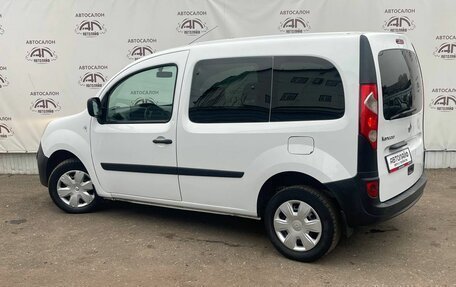 Renault Kangoo II рестайлинг, 2011 год, 729 000 рублей, 3 фотография