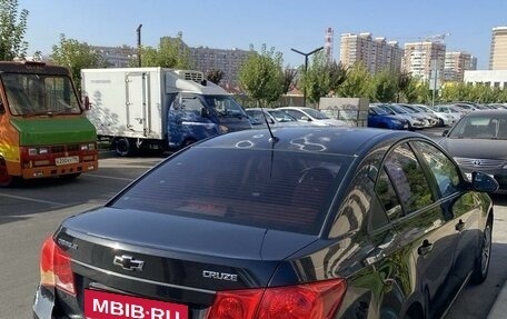 Chevrolet Cruze II, 2010 год, 750 000 рублей, 2 фотография