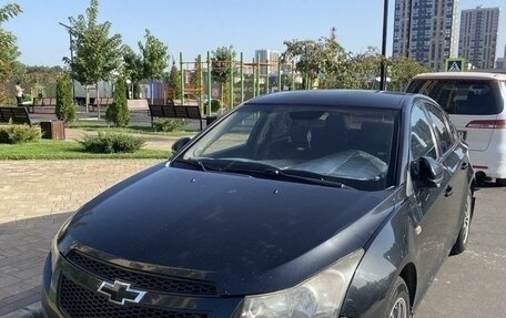 Chevrolet Cruze II, 2010 год, 750 000 рублей, 4 фотография