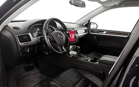 Volkswagen Touareg III, 2012 год, 2 331 000 рублей, 16 фотография