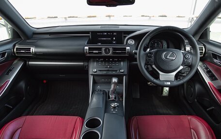 Lexus IS III, 2015 год, 2 600 000 рублей, 31 фотография