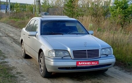 Mercedes-Benz C-Класс, 1997 год, 430 000 рублей, 1 фотография