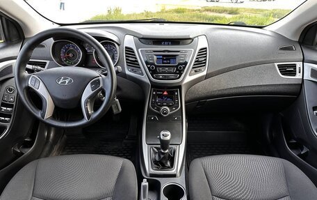 Hyundai Elantra V, 2015 год, 1 150 000 рублей, 2 фотография