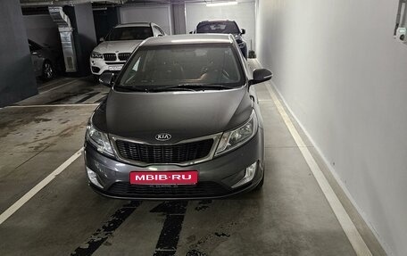 KIA Rio III рестайлинг, 2013 год, 840 000 рублей, 1 фотография