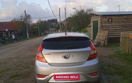 Hyundai Solaris II рестайлинг, 2011 год, 850 000 рублей, 5 фотография