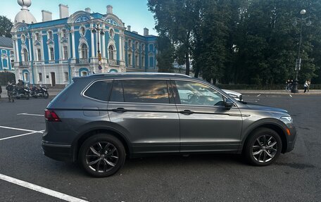 Volkswagen Tiguan II, 2022 год, 4 150 000 рублей, 4 фотография