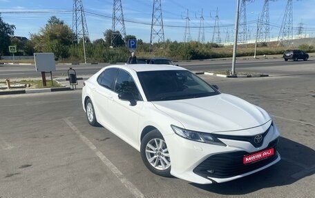 Toyota Camry, 2019 год, 2 299 000 рублей, 1 фотография