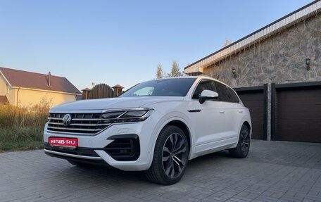 Volkswagen Touareg III, 2019 год, 5 990 000 рублей, 1 фотография