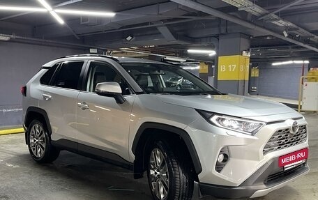 Toyota RAV4, 2021 год, 3 790 000 рублей, 4 фотография