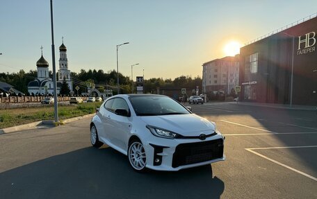 Toyota Yaris, 2020 год, 5 200 000 рублей, 11 фотография