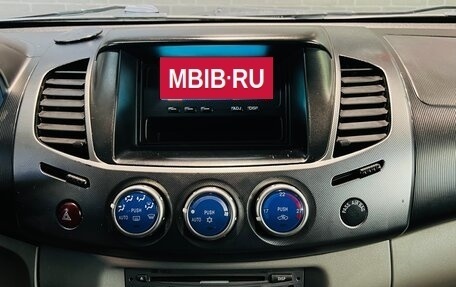 Mitsubishi L200 IV рестайлинг, 2006 год, 1 370 000 рублей, 11 фотография