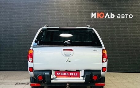 Mitsubishi L200 IV рестайлинг, 2006 год, 1 370 000 рублей, 6 фотография