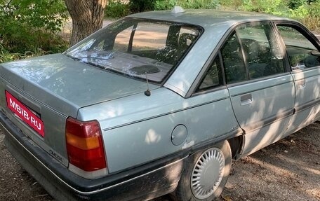 Opel Omega A, 1988 год, 130 000 рублей, 9 фотография