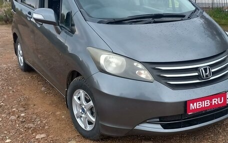 Honda Freed I, 2008 год, 890 000 рублей, 2 фотография