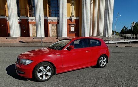 BMW 1 серия, 2011 год, 920 000 рублей, 2 фотография