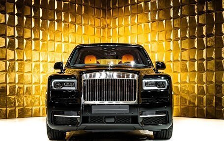 Rolls-Royce Cullinan, 2024 год, 67 700 000 рублей, 3 фотография