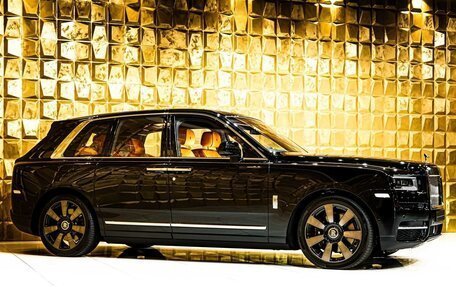 Rolls-Royce Cullinan, 2024 год, 67 700 000 рублей, 2 фотография