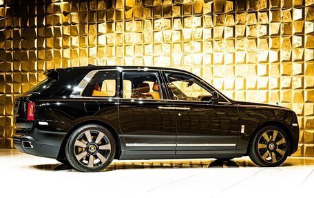 Rolls-Royce Cullinan, 2024 год, 67 700 000 рублей, 8 фотография