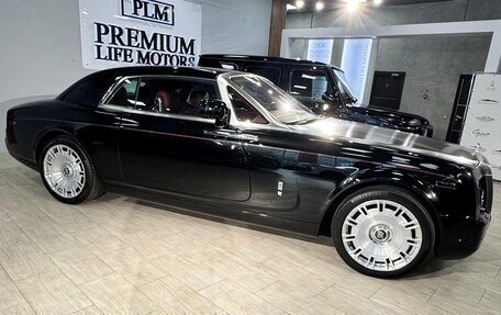 Rolls-Royce Phantom VII рестайлинг, 2010 год, 29 000 000 рублей, 25 фотография