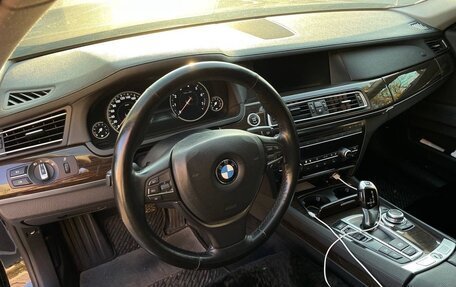 BMW 7 серия, 2010 год, 2 300 000 рублей, 8 фотография