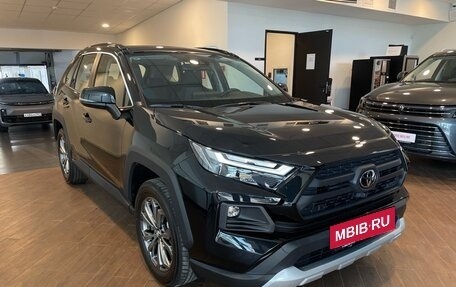 Toyota RAV4, 2024 год, 4 850 000 рублей, 3 фотография