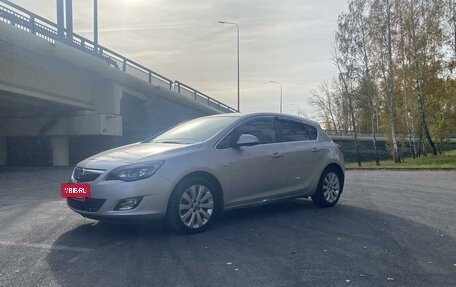 Opel Astra J, 2010 год, 950 000 рублей, 2 фотография