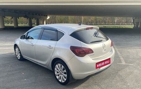 Opel Astra J, 2010 год, 950 000 рублей, 8 фотография