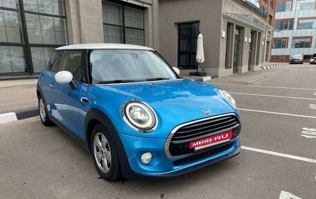 MINI Hatch, 2019 год, 1 380 000 рублей, 3 фотография